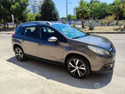 Usata Peugeot 2008 Active 99 CV (72 kW) 2016 Grigio SUV