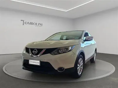 Usata Nissan Qashqai 130 CV (95 kW) 2016 Bianco SUV
