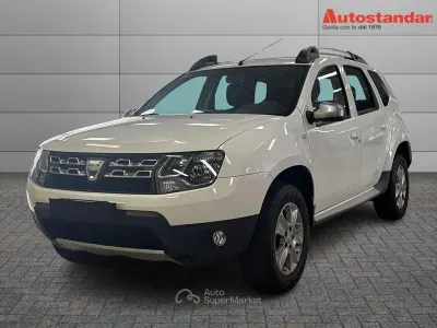 Begagnad Dacia Duster Lauréate 109 HK (80 kW) 2014 Vit SUV