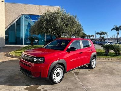 Nuova Fiat Grande Panda Red 52 kW (72 CV) 2025 Rosso Utilitaria