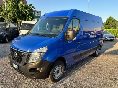 Usata Nissan Interstar Acenta 135 CV (99 kW) 2022 Blu Furgone