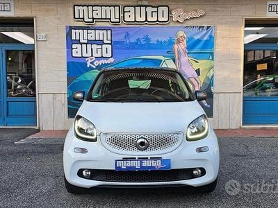 Usado Smart ForFour Passion 90 CV (66 kW) 2019 Blanco Utilitario