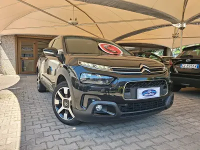 Usata Citroën C4 Cactus PureTech 110 CV (80 kW) 2018 Metallizzato  nero Utilitaria