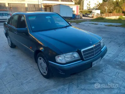 Usata Mercedes C180 Elegance 122 CV (89 kW) 1994 Berlina