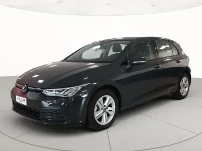 Usata VW Golf VIII Life 115 CV (84 kW) 2023 Urano grey Berlina