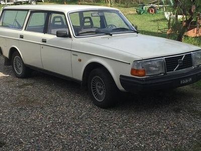 Volvo 245