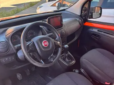 Begagnad Fiat Fiorino 80 HK (58 kW) 2022 Minibuss