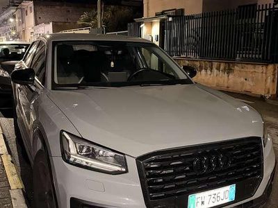 Usata Audi Q2 116 CV (85 kW) 2019 Grigio SUV