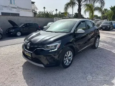 Usata Renault Captur Intens 101 CV (74 kW) 2021 Nero SUV