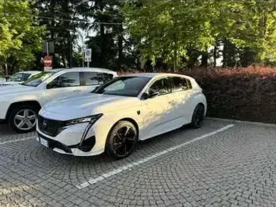 Usata Peugeot e-308 GT 61 kW (84 CV) 2023 Utilitaria