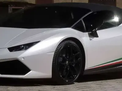 Usata Lamborghini Huracán 610 CV (448 kW) 2017 Bianco Cabrio