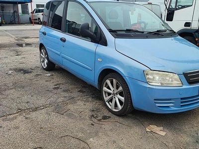 Usata Fiat Multipla 120 CV (88 kW) 2006 Blu Monovolume