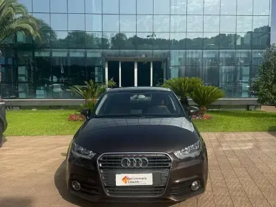 Usata Audi A1 Ambition 90 CV (66 kW) 2012 Marrone Utilitaria