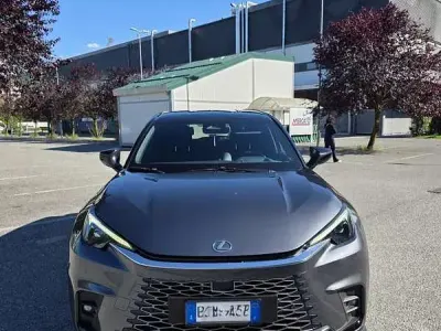 Usata Lexus LBX