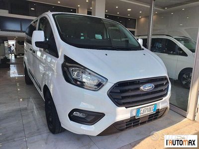 Usata Ford Transit Custom 169 CV (124 kW) 2022 Monovolume