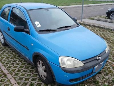 Usado Opel Corsa 54 HP (39 kW) 2001 Azul Citadino