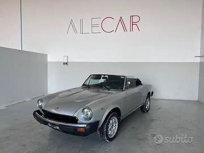 Usata Fiat 124 Spider 104 CV (76 kW) 1982 Grigio Cabrio