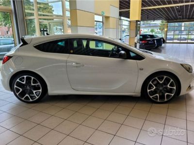 usata Opel Astra coupè opc 280 cv doppio turbo