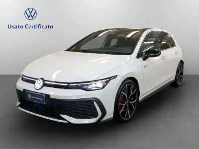 Usata VW Golf VIII GTI 265 CV (194 kW) 2025 0q pure white Berlina