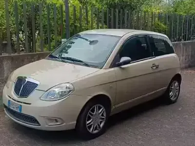 Usata Lancia Ypsilon 60 CV (44 kW) 2007 Utilitaria