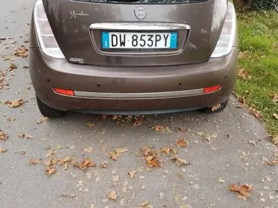 Usata Lancia Ypsilon 60 CV (44 kW) 2008 Marrone Utilitaria