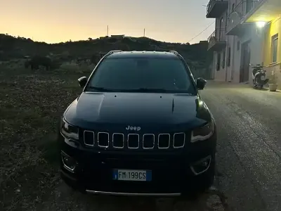 Usata Jeep Compass 120 CV (88 kW) 2017 Bluazzurro SUV