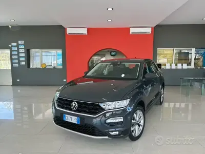 Usata VW T-Roc Style 116 CV (85 kW) 2026 Grigio SUV