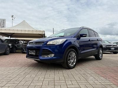 Usata Ford Kuga Titanium 140 CV (102 kW) 2015 Blu SUV
