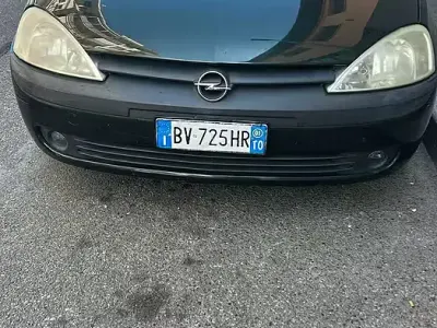 Usata Opel Corsa 75 CV (55 kW) 2001 Utilitaria