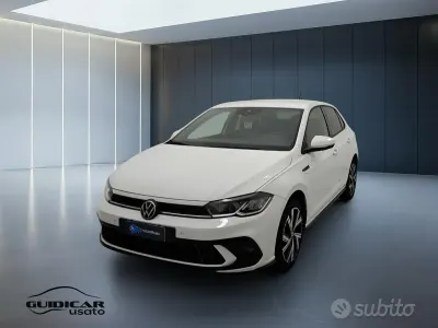 Usata VW Polo R-line 95 CV (69 kW) 2023 Bianco Utilitaria