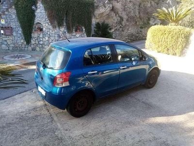 Usata Toyota Yaris 101 CV (74 kW) 2011 Blu/azzurro Utilitaria