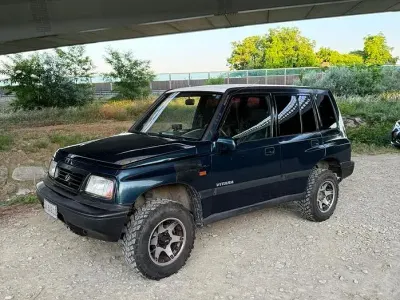 Usata Suzuki Vitara 96 CV (70 kW) 1997 Bluazzurro SUV