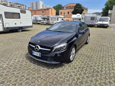 Usata Mercedes A180 122 CV (89 kW) 2017 Berlina