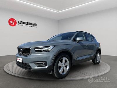 Usata Volvo XC40 Business Edition 150 CV (110 kW) 2020 Grigio SUV