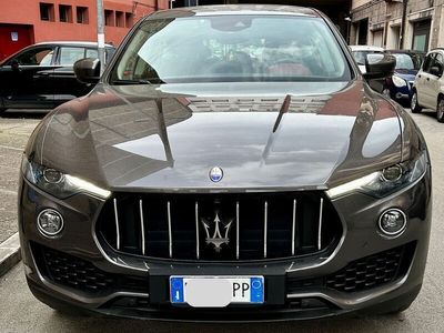 usata Maserati Levante V6 Auto Bellissima tenuta da amatore colore ed interno meravigliosi