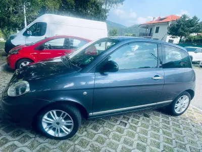 Usata Lancia Ypsilon 60 CV (44 kW) 2011 Utilitaria
