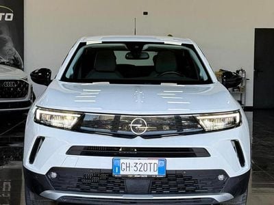 Usata Opel Mokka Elegance 131 CV (96 kW) 2022 Bianco SUV