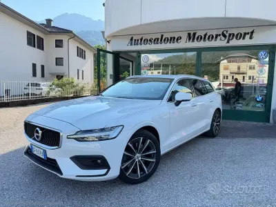 Usata Volvo V60 197 CV (144 kW) 2021 Bianco Station wagon