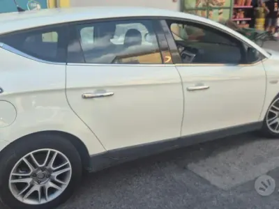 Usata Lancia Delta 120 CV (88 kW) 2009 Bianco Utilitaria