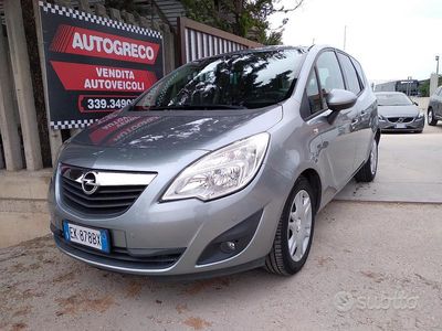 Usata Opel Meriva 95 CV (69 kW) 2011 Blu Monovolume