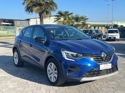 Usata Renault Captur Equilibre 91 CV (66 kW) 2024 Blu SUV