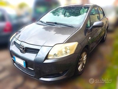 Usata Toyota Auris 126 CV (92 kW) 2009 Grigio Berlina