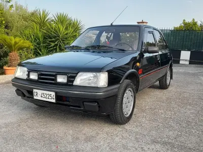 Usata Peugeot 205 GTi 83 CV (61 kW) 1990 Nero Utilitaria