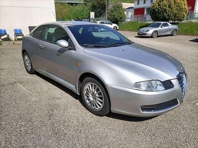 Occasion Alfa Romeo GT Progression 140 PK (102 kW) 2007 Grijs Coupé