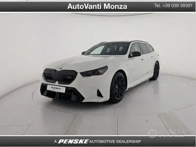 Ny BMW M5 Comfort Edition 544 HK (400 kW) 2026 Vit Kombi