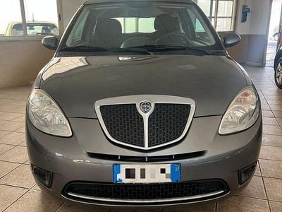 Usata Lancia Ypsilon 60 CV (44 kW) 2009 Grigio Utilitaria