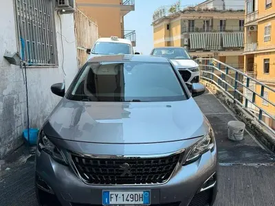 Usata Peugeot 3008 131 CV (96 kW) 2019 Grigio SUV