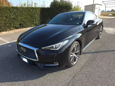 Usata Infiniti Q60 Premium 211 CV (155 kW) 2016 Nero Coupé