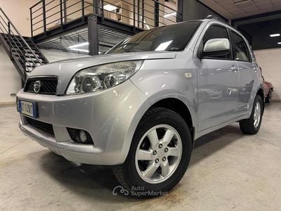 Usata Daihatsu Terios 105 CV (77 kW) 2008 Argento SUV