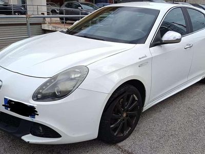 Usata Alfa Romeo Giulietta Distinctive 140 CV (102 kW) 2011 Bianco Berlina